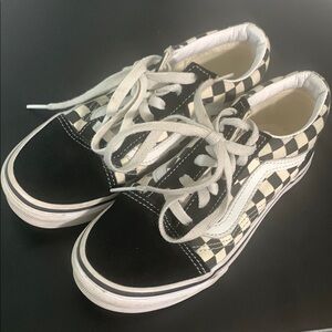 Vans Black and White Checkered Sneakers Classic Style 2.5 youth